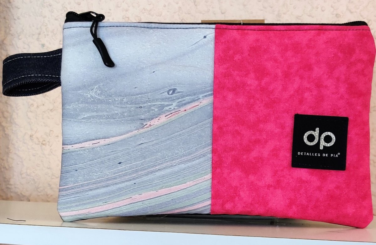 Estuche unisex mezclilla y algodón.